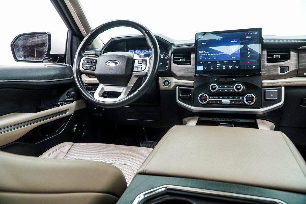used 2023 Ford Expedition car, priced at $36,500