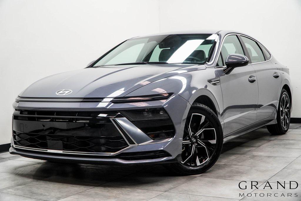 used 2025 Hyundai Sonata car, priced at $22,250