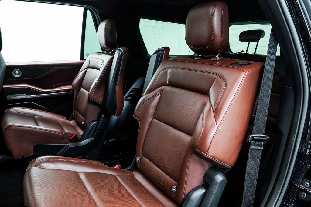 used 2025 Lincoln Navigator car, priced at $83,198