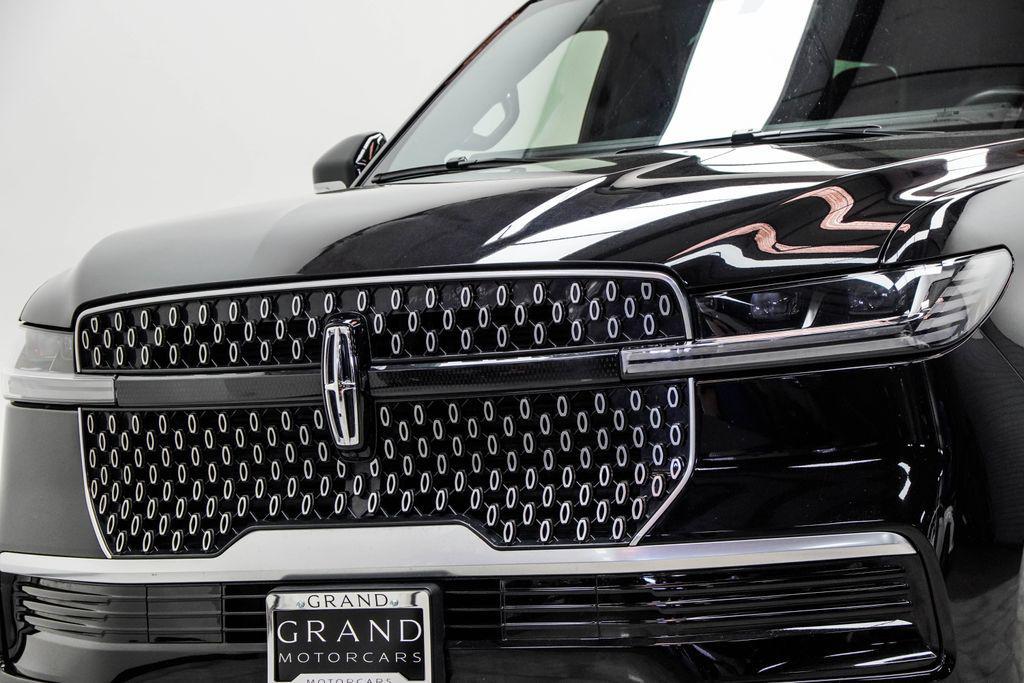 used 2025 Lincoln Navigator car, priced at $83,198