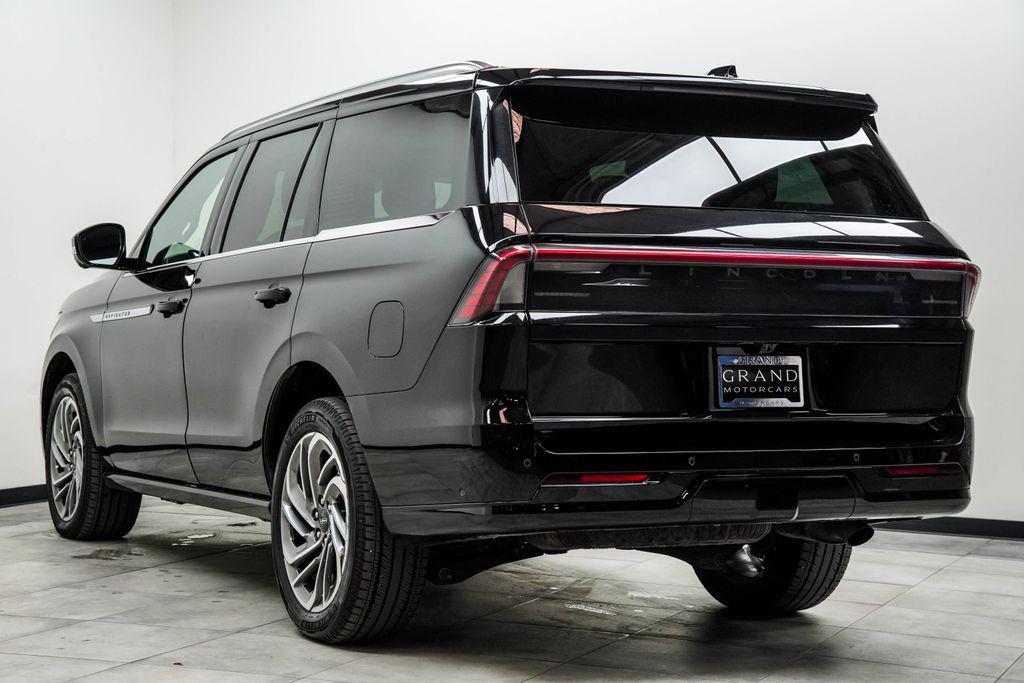 used 2025 Lincoln Navigator car, priced at $83,198