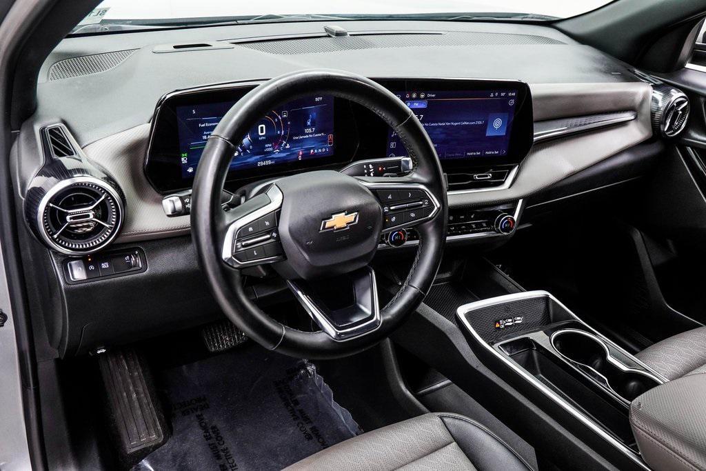 used 2025 Chevrolet Equinox car, priced at $23,900