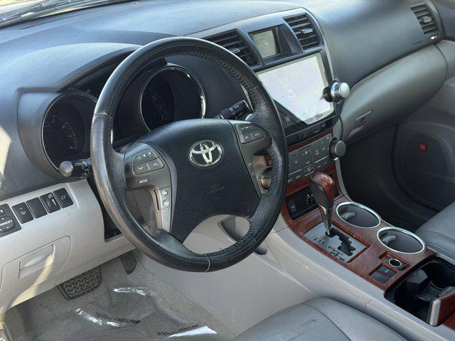 used 2010 Toyota Highlander car, priced at $6,200