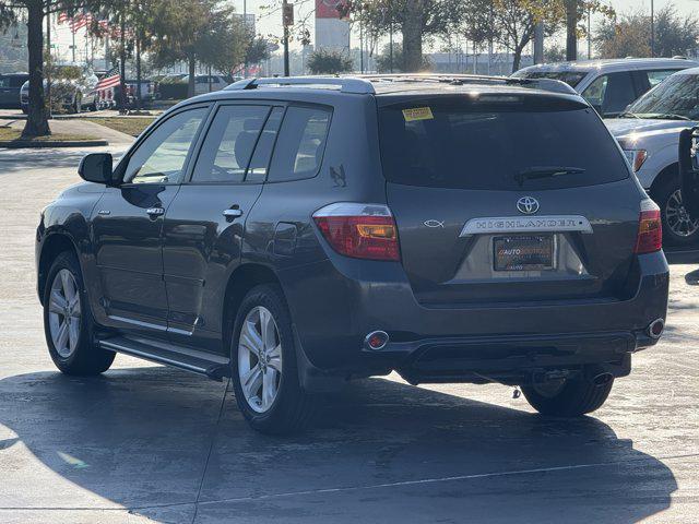 used 2010 Toyota Highlander car, priced at $6,200