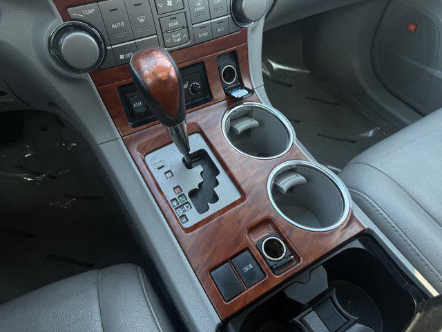 used 2010 Toyota Highlander car, priced at $6,200