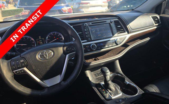 used 2015 Toyota Highlander car, priced at $16,505