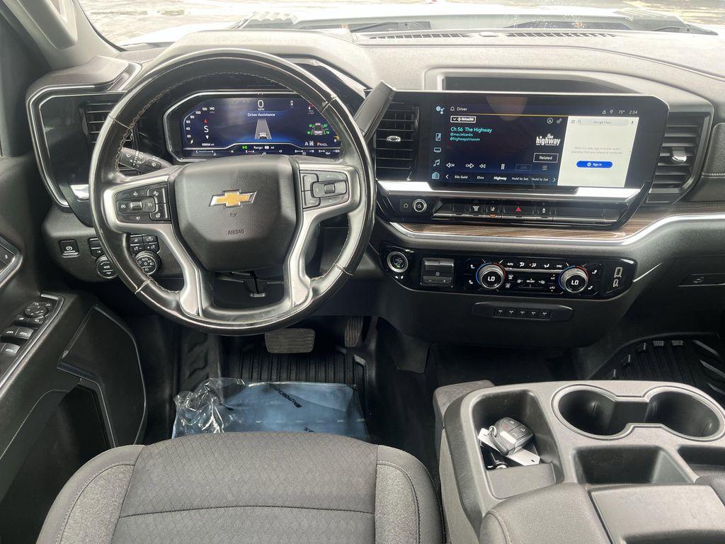 used 2024 Chevrolet Silverado 2500 car, priced at $44,220