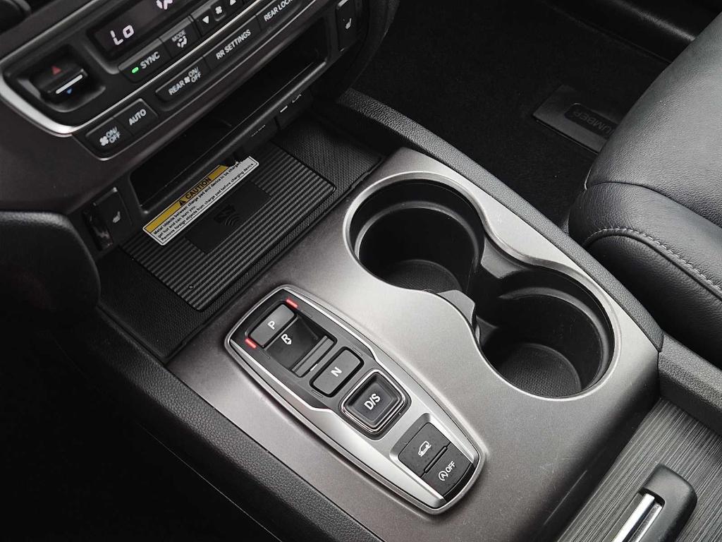 used 2021 Honda Pilot car, priced at $24,321