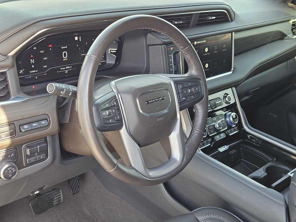 used 2022 GMC Yukon car, priced at $61,964