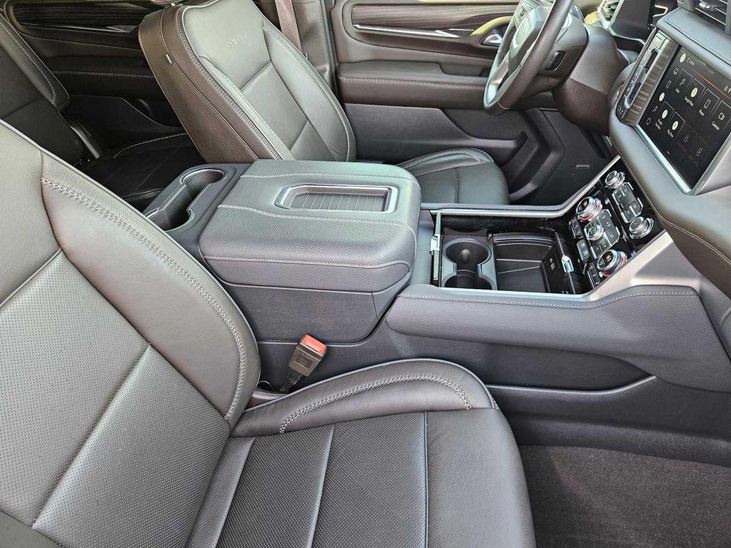 used 2022 GMC Yukon car, priced at $61,964