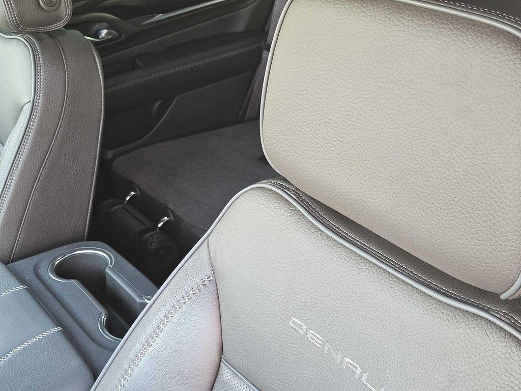 used 2022 GMC Yukon car, priced at $61,964