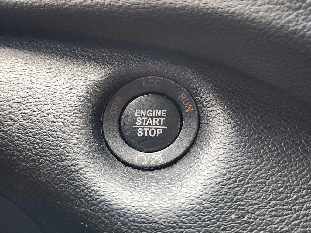 used 2020 Jeep Cherokee car, priced at $23,302