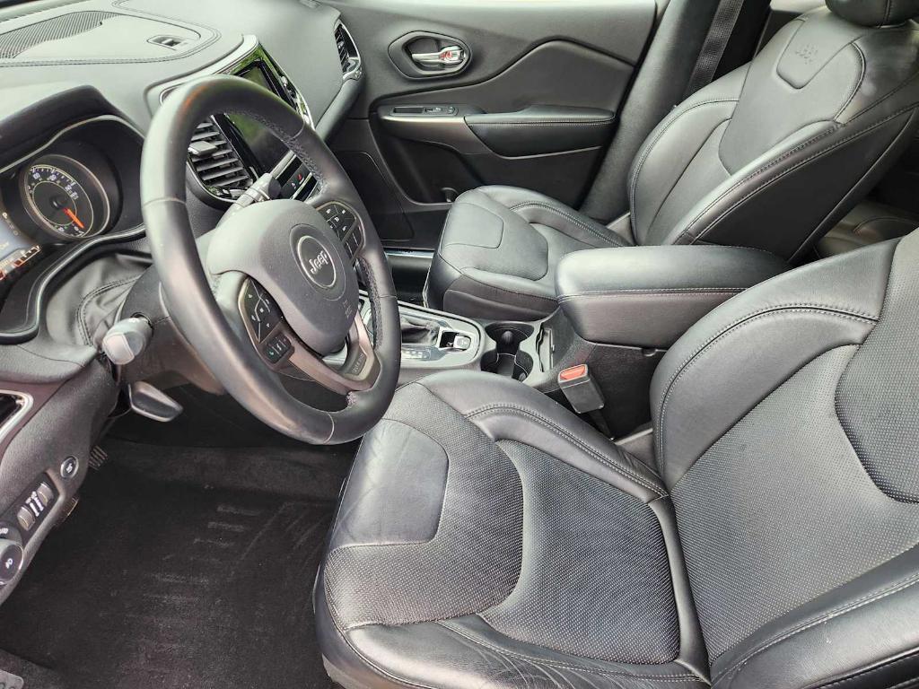 used 2020 Jeep Cherokee car, priced at $23,302