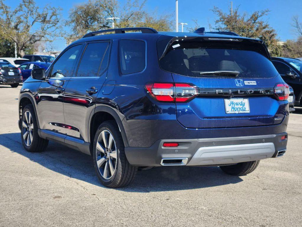 new 2025 Honda Pilot car, priced at $48,995