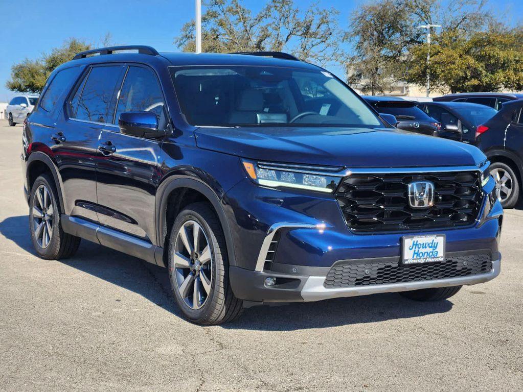 new 2025 Honda Pilot car, priced at $48,995