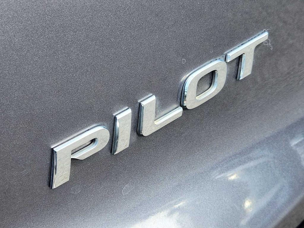 used 2016 Honda Pilot car, priced at $15,941