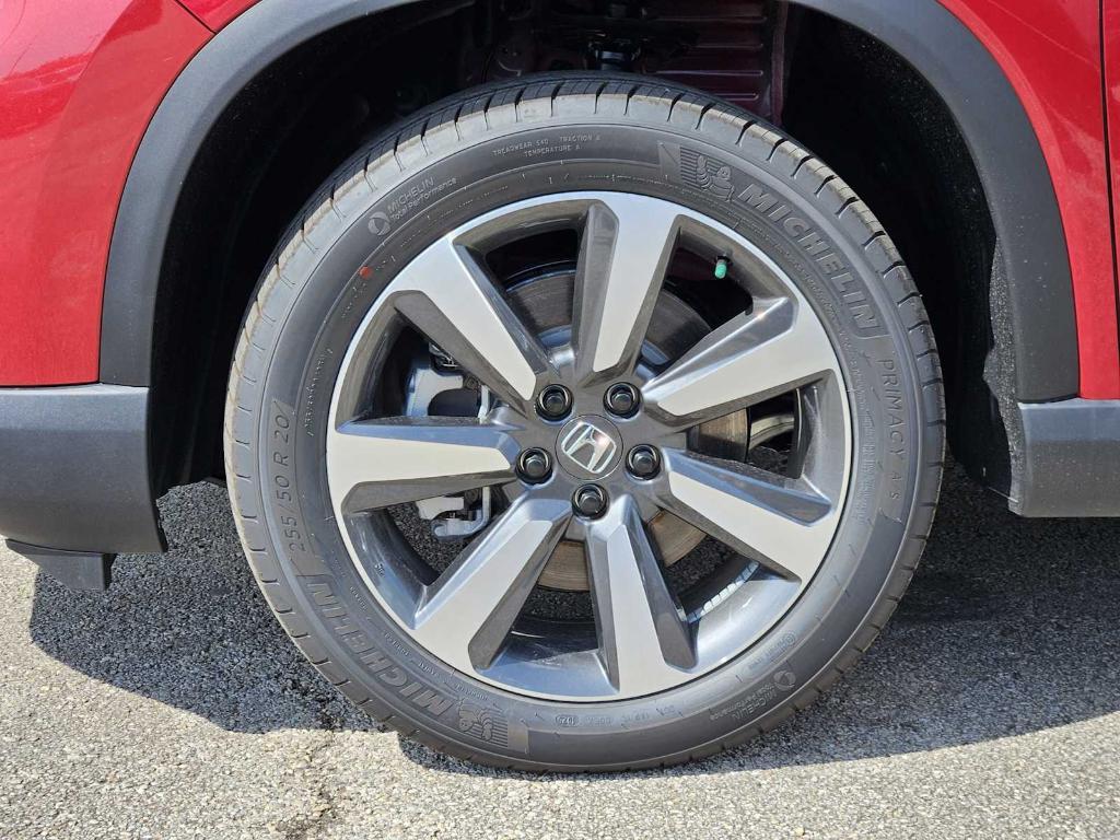 new 2025 Honda Pilot car, priced at $51,125