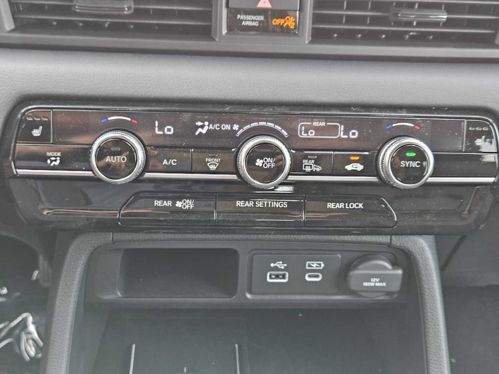 new 2025 Honda Pilot car, priced at $51,125