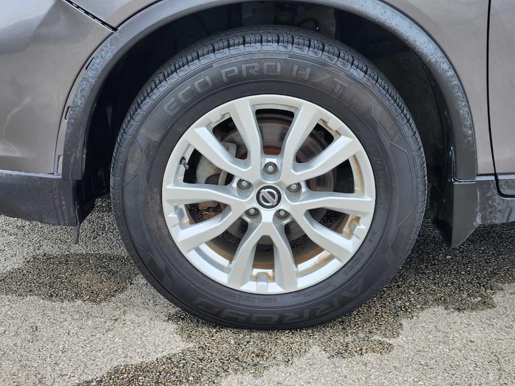 used 2017 Nissan Rogue car, priced at $12,662