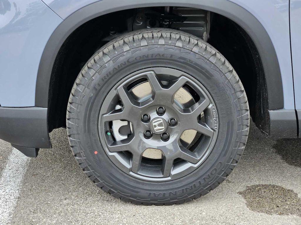 new 2025 Honda Pilot car, priced at $51,830