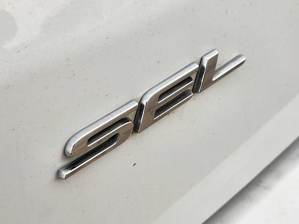 used 2024 Ford Edge car, priced at $20,297