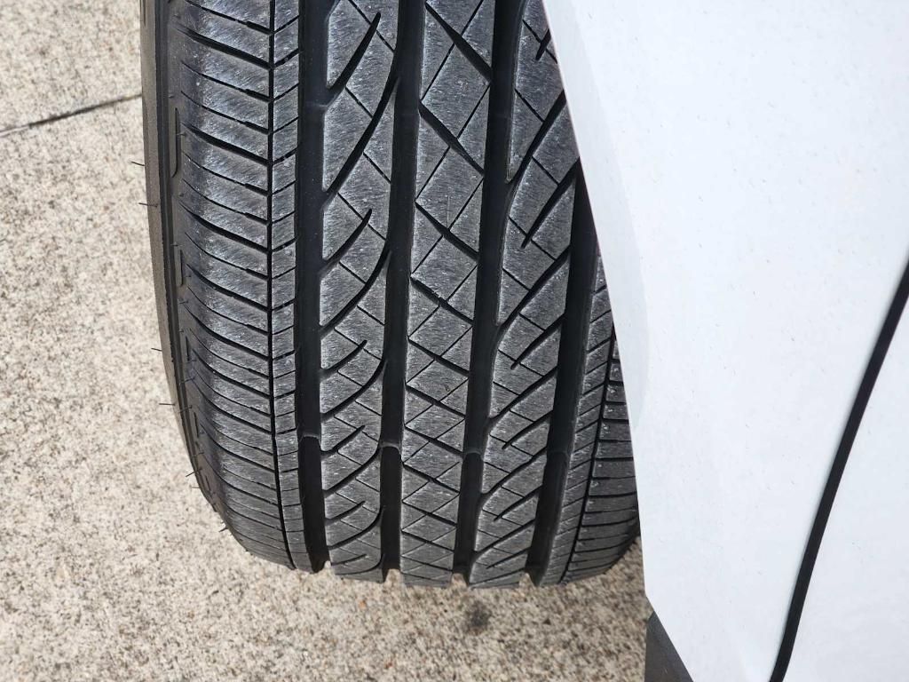 used 2024 Ford Edge car, priced at $20,297