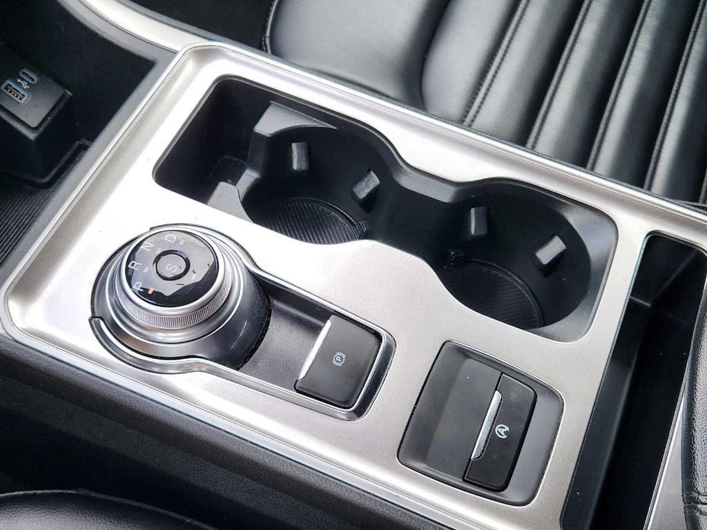 used 2024 Ford Edge car, priced at $20,297