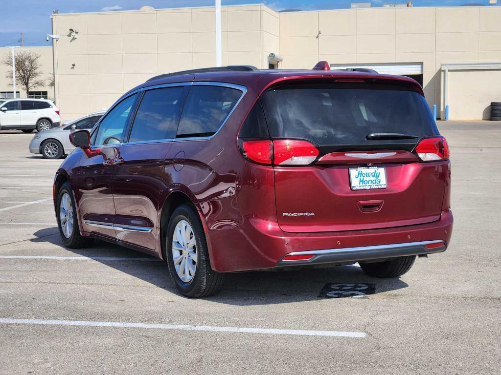 used 2017 Chrysler Pacifica car, priced at $10,550
