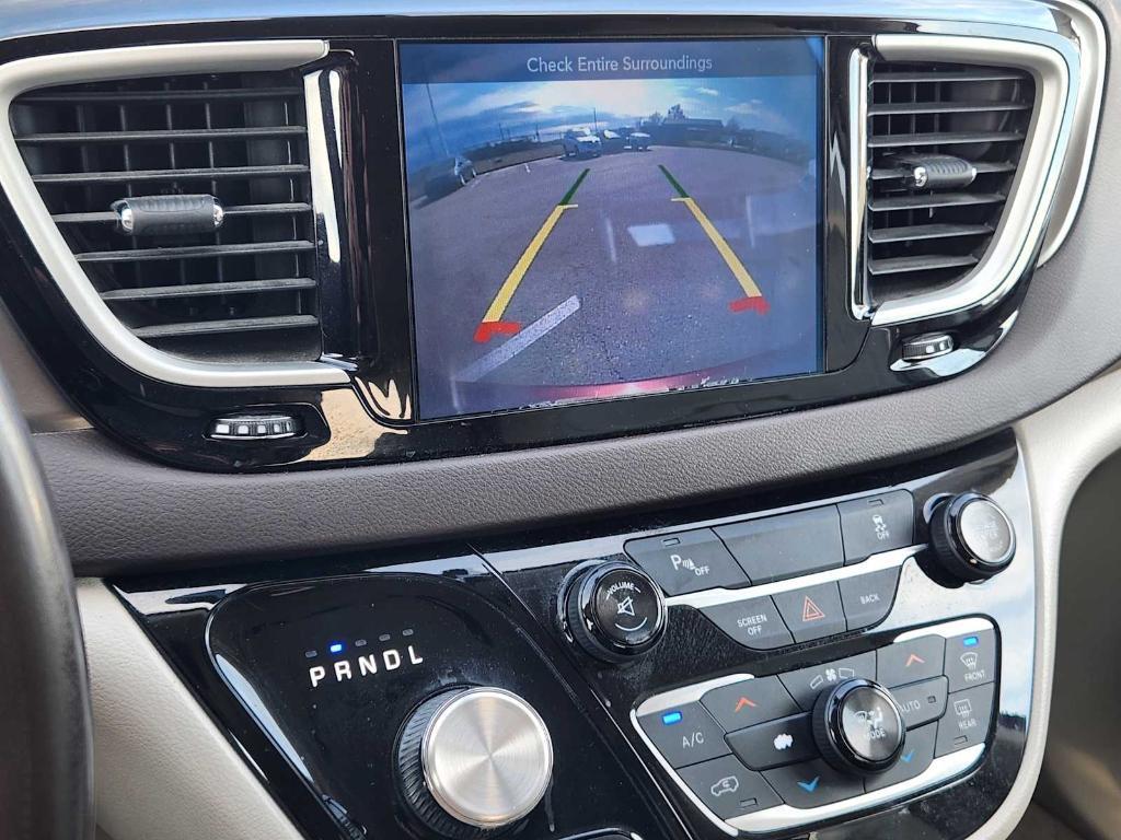 used 2017 Chrysler Pacifica car, priced at $10,550