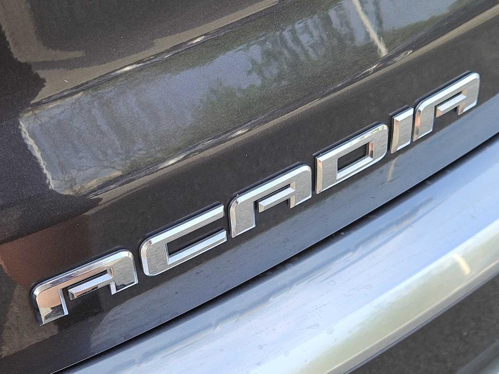 used 2015 GMC Acadia car, priced at $9,570