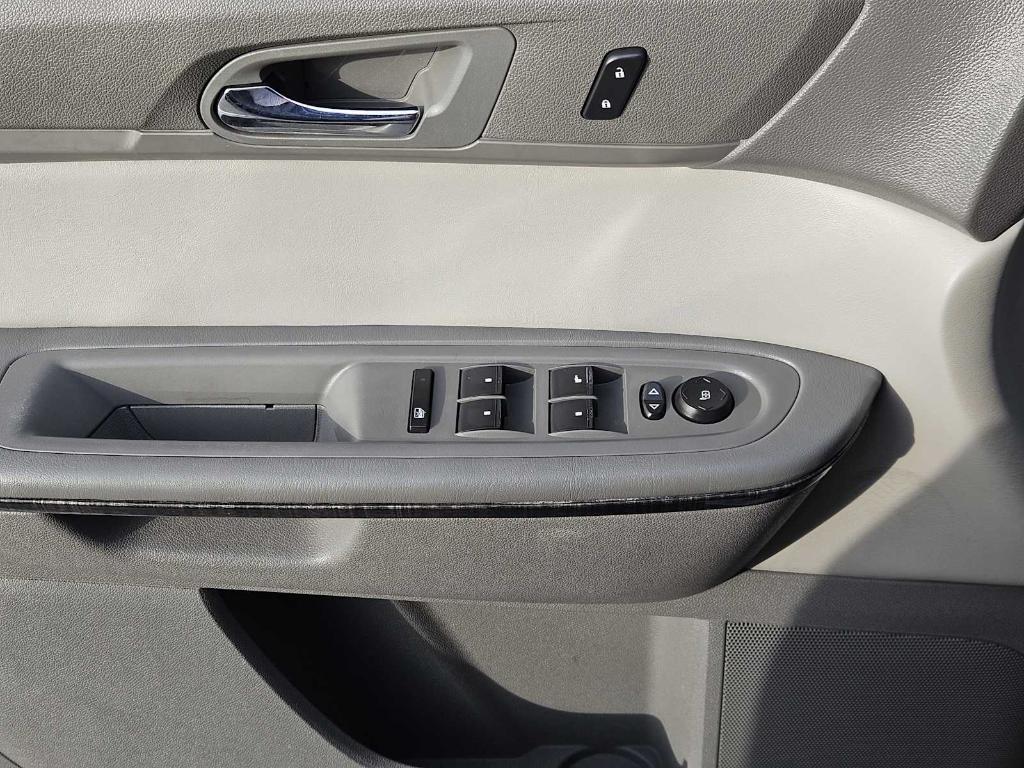 used 2015 GMC Acadia car, priced at $9,570