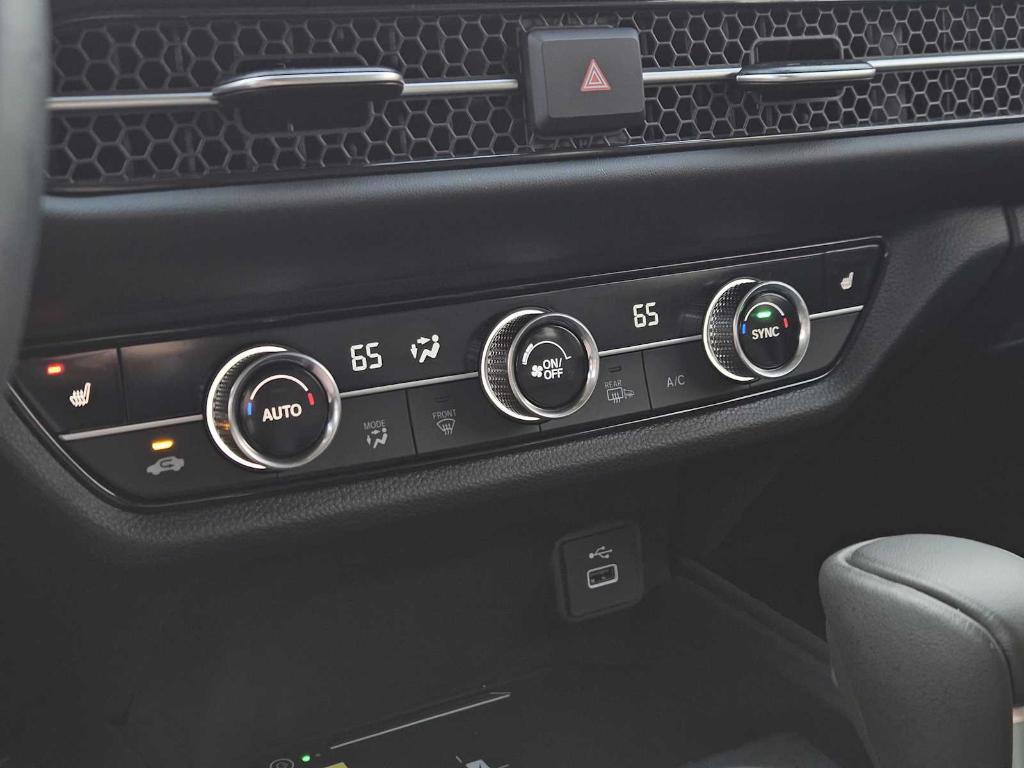 used 2025 Honda HR-V car, priced at $28,888