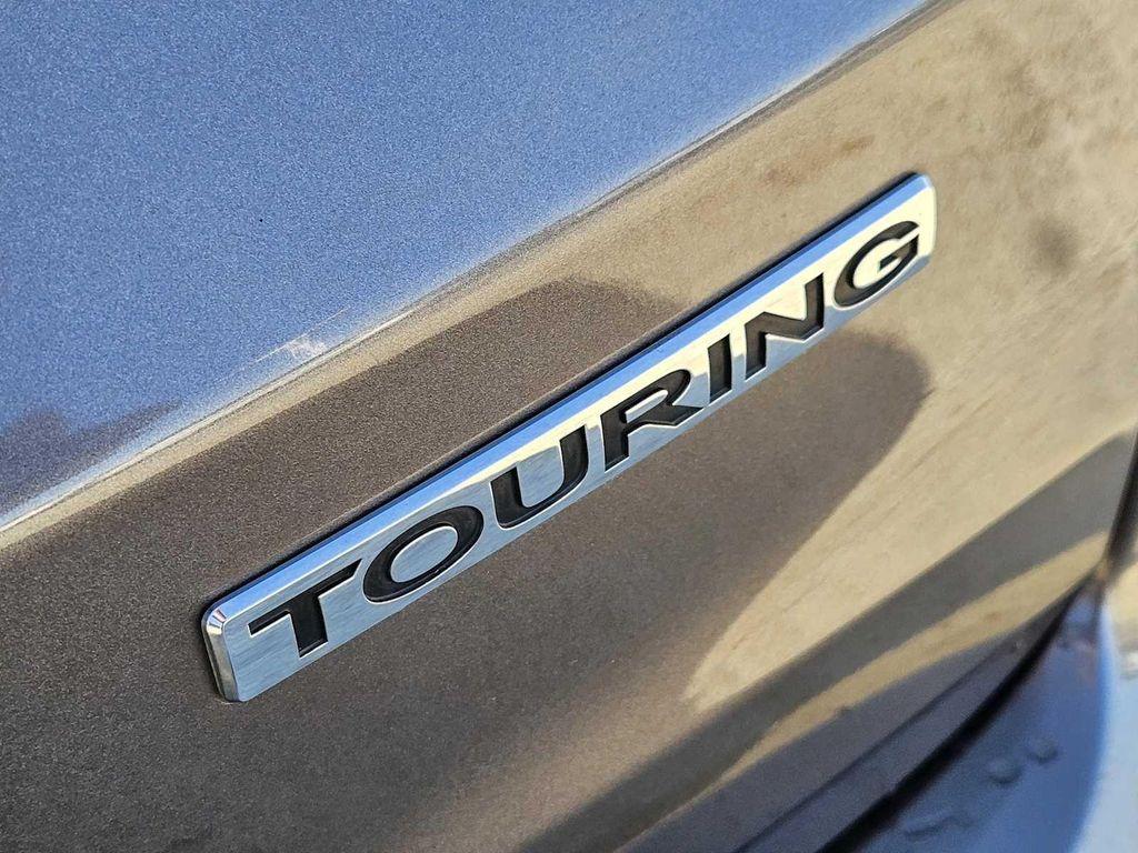 used 2016 Honda CR-V car, priced at $9,999