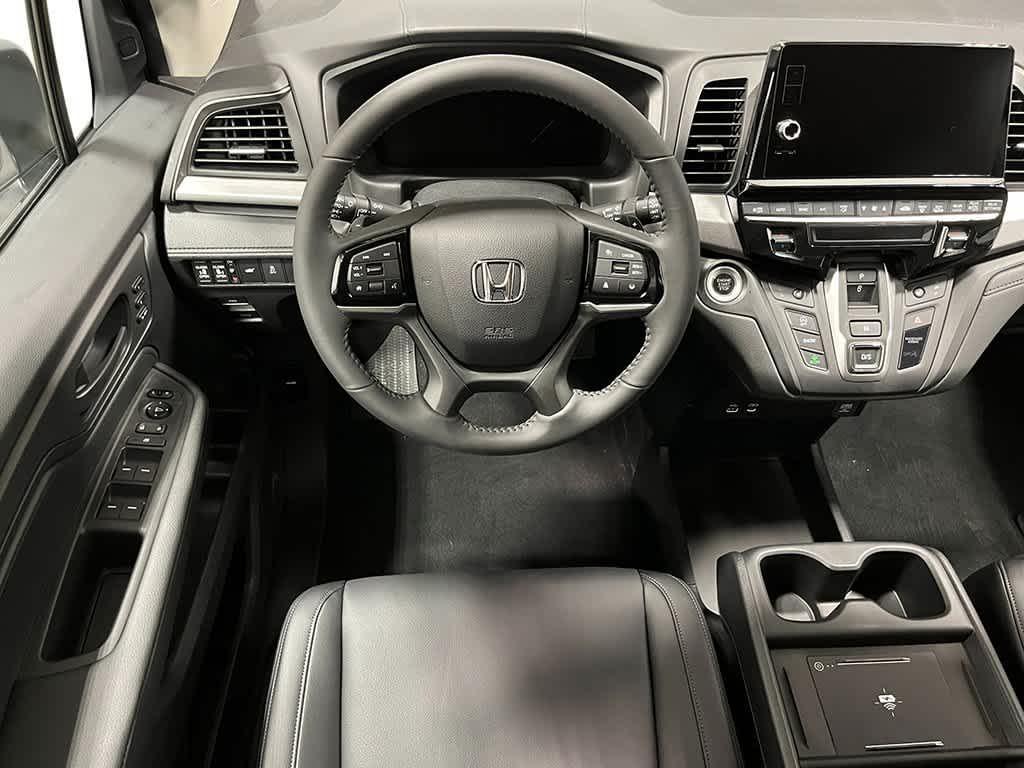 new 2026 Honda Odyssey car, priced at $45,320