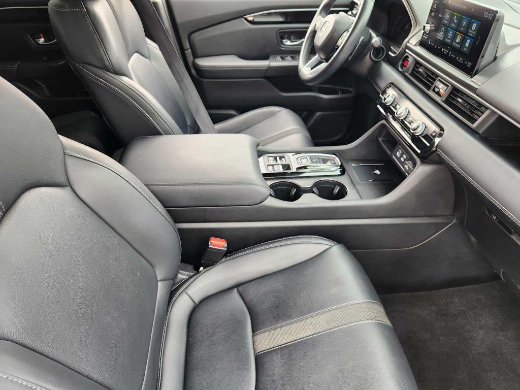 used 2023 Honda Pilot car, priced at $33,398
