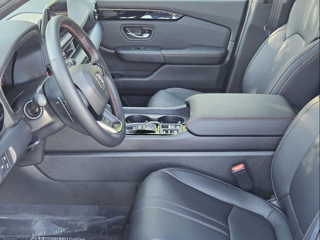new 2025 Honda Pilot car, priced at $51,830