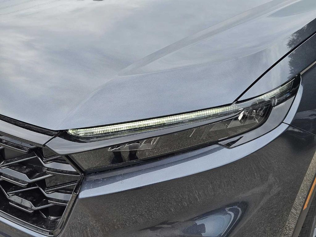 new 2026 Honda CR-V Hybrid car, priced at $40,175