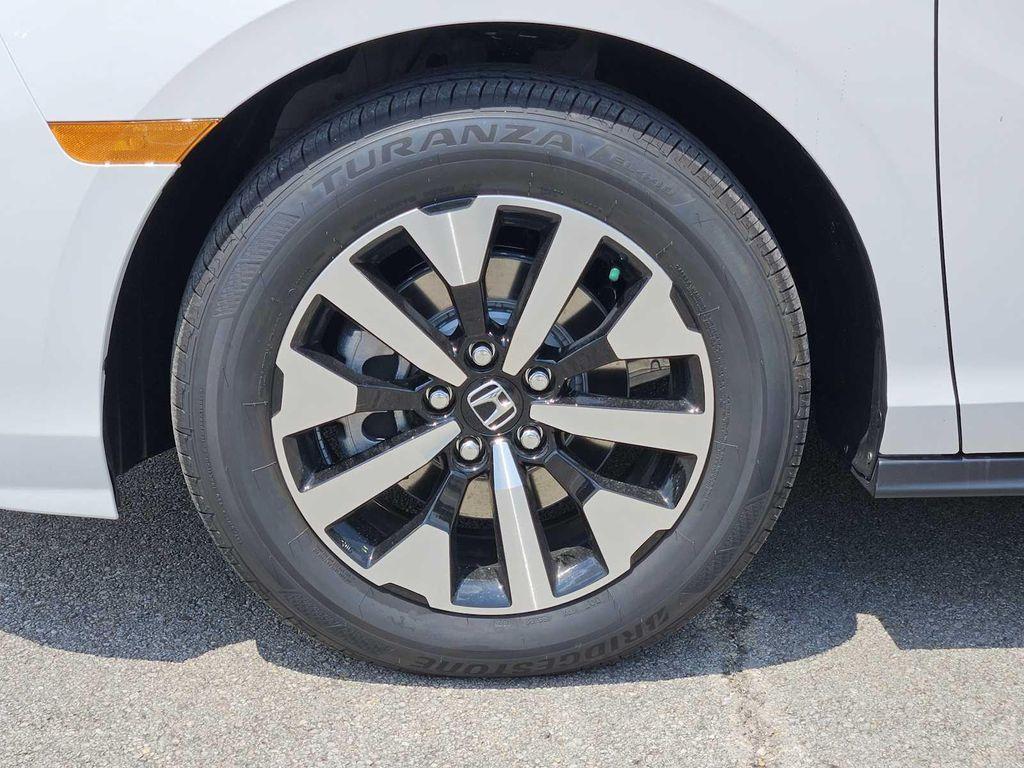 new 2026 Honda Odyssey car, priced at $45,340