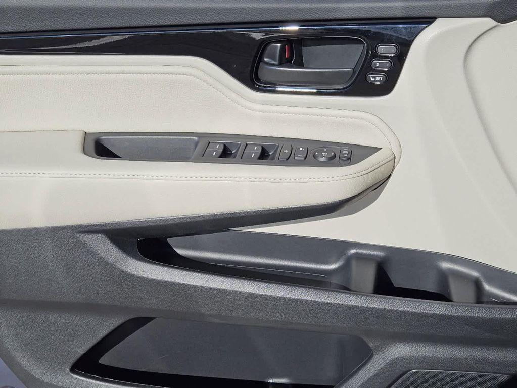 new 2026 Honda Odyssey car, priced at $48,990