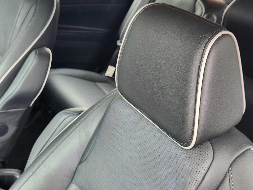 used 2025 Honda Odyssey car, priced at $47,401