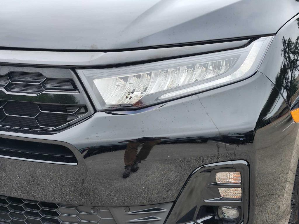 used 2025 Honda Odyssey car, priced at $47,401