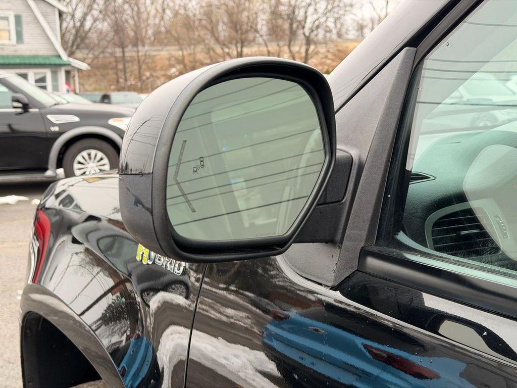 used 2013 GMC Yukon Hybrid car, priced at $11,498