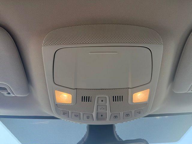 used 2022 Ford Edge car, priced at $25,000