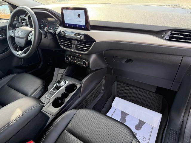 used 2022 Ford Escape car, priced at $23,000