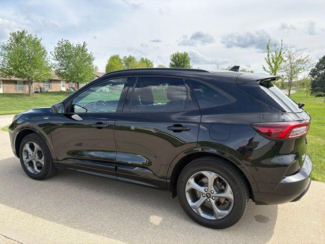 used 2024 Ford Escape car, priced at $27,000