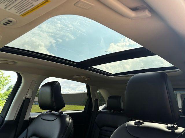 used 2023 Ford Edge car, priced at $29,000