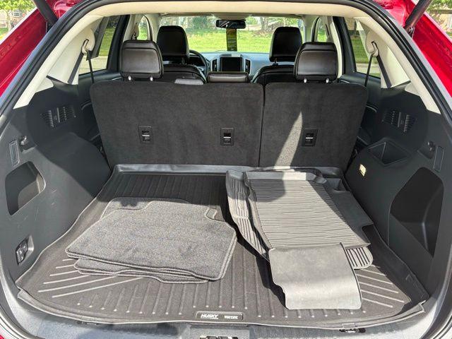 used 2023 Ford Edge car, priced at $29,000
