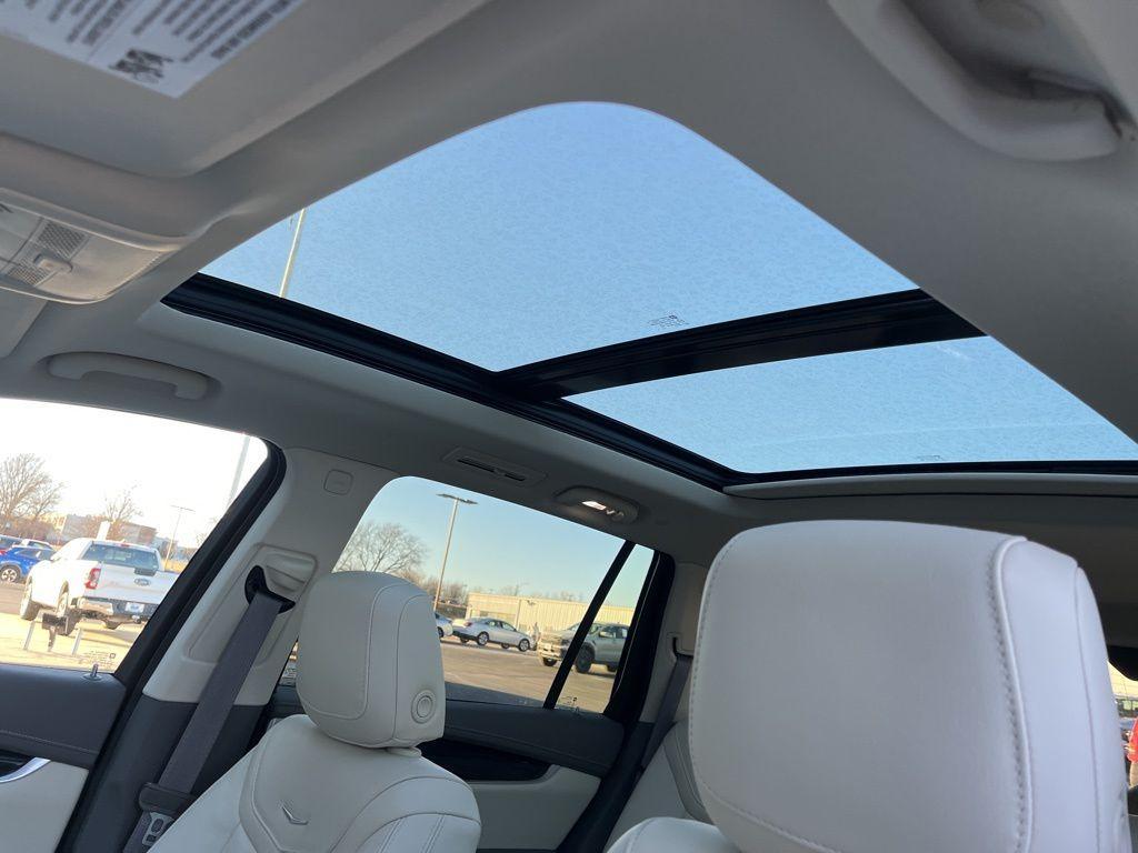 used 2023 Cadillac XT6 car, priced at $40,000