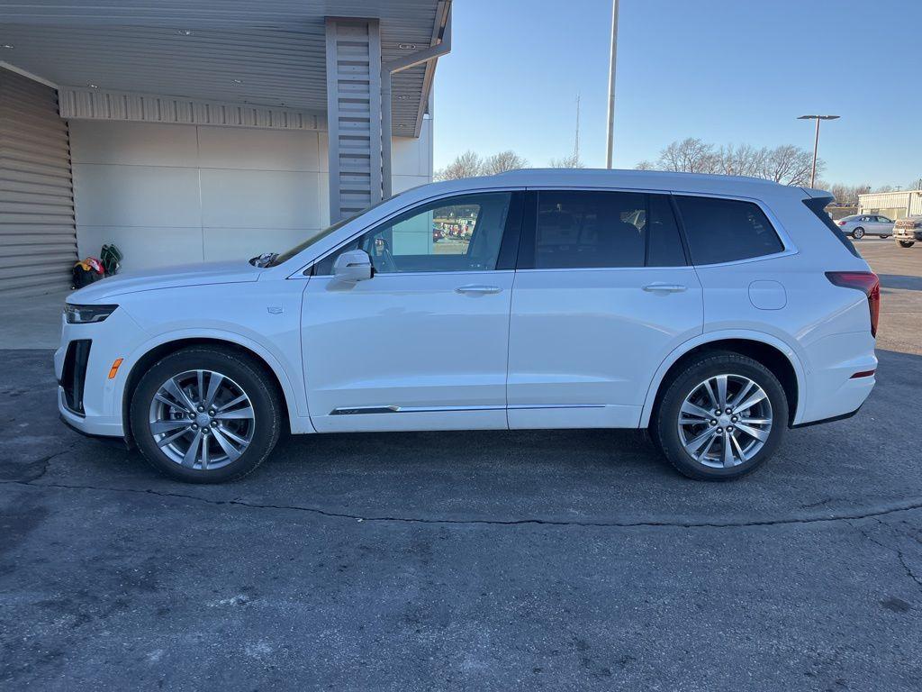 used 2023 Cadillac XT6 car, priced at $40,000