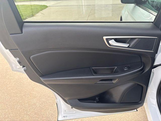 used 2024 Ford Edge car, priced at $33,000